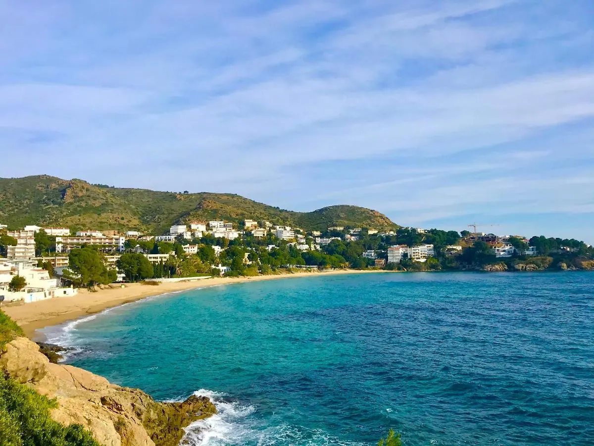 Apartamento En Roses Con Vistas Al Mar A 50 Metros De La Playa Apartment Spain